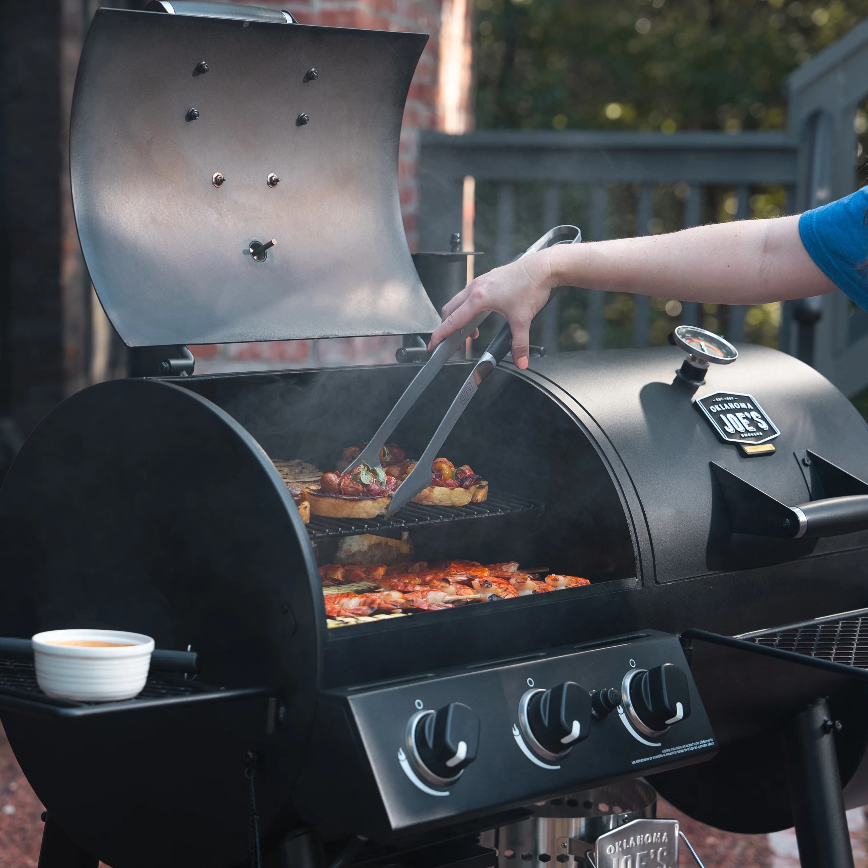 Canyon Combo DLX Gas Grill & Offset Smoker - Image 14